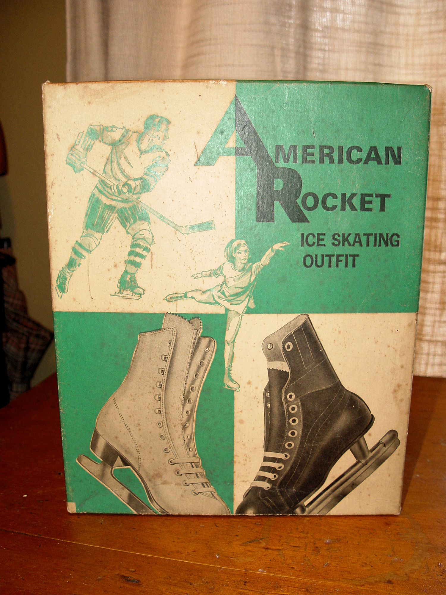 NOS American Rocket Boys Black Hockey Ice Skates Sz
                One