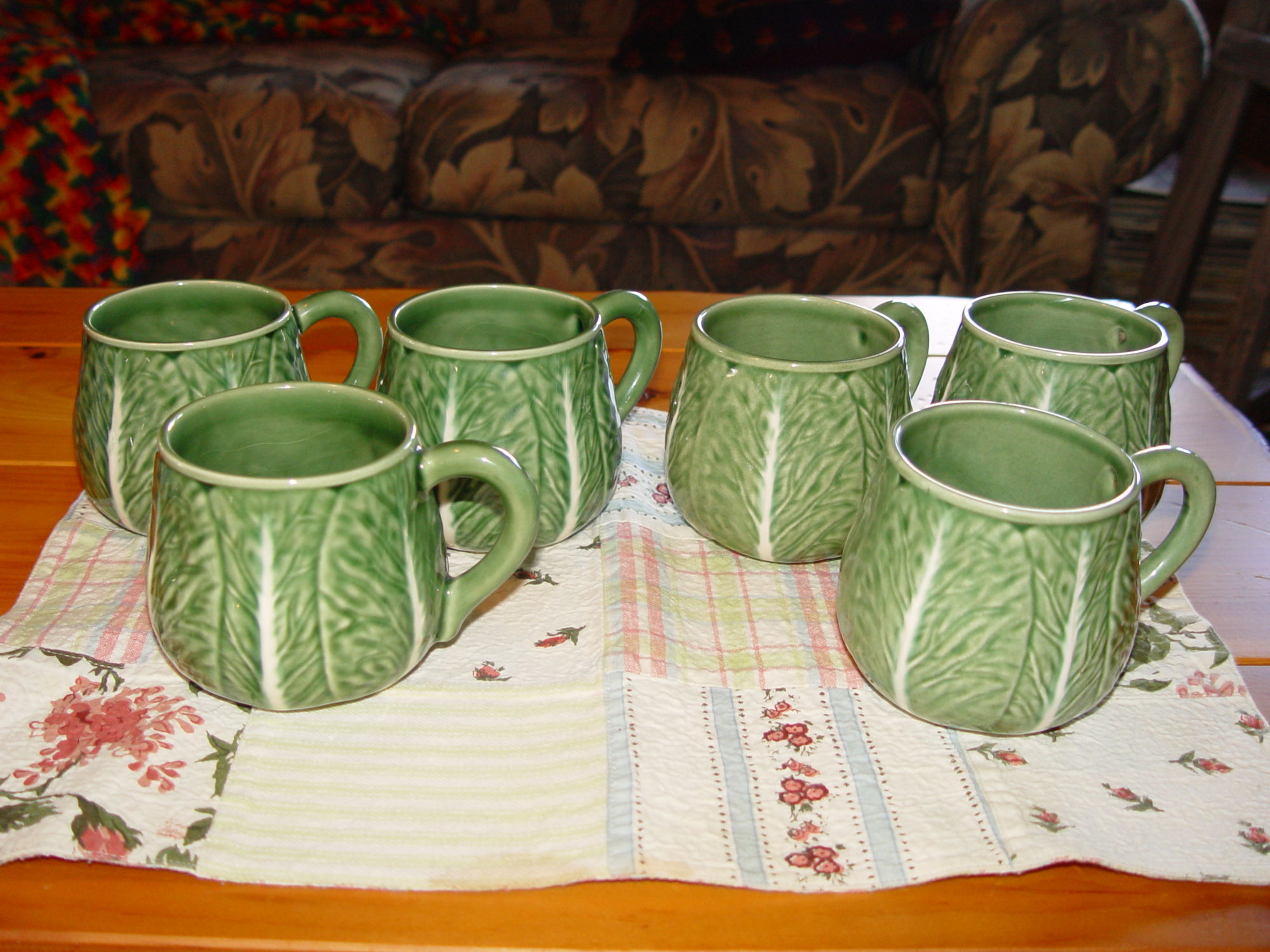 Bordallo Pinheiro Cabbage
Mugs, Set of Six