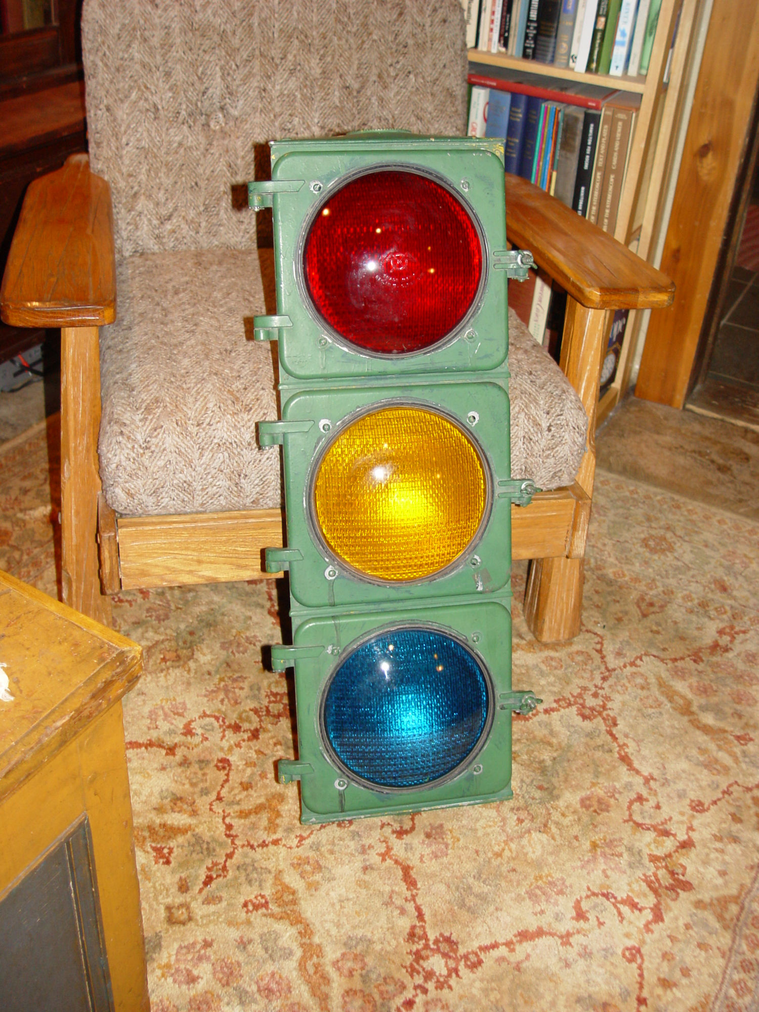 Vintage Original Eagle
Signal Corp. Street Traffic
Light