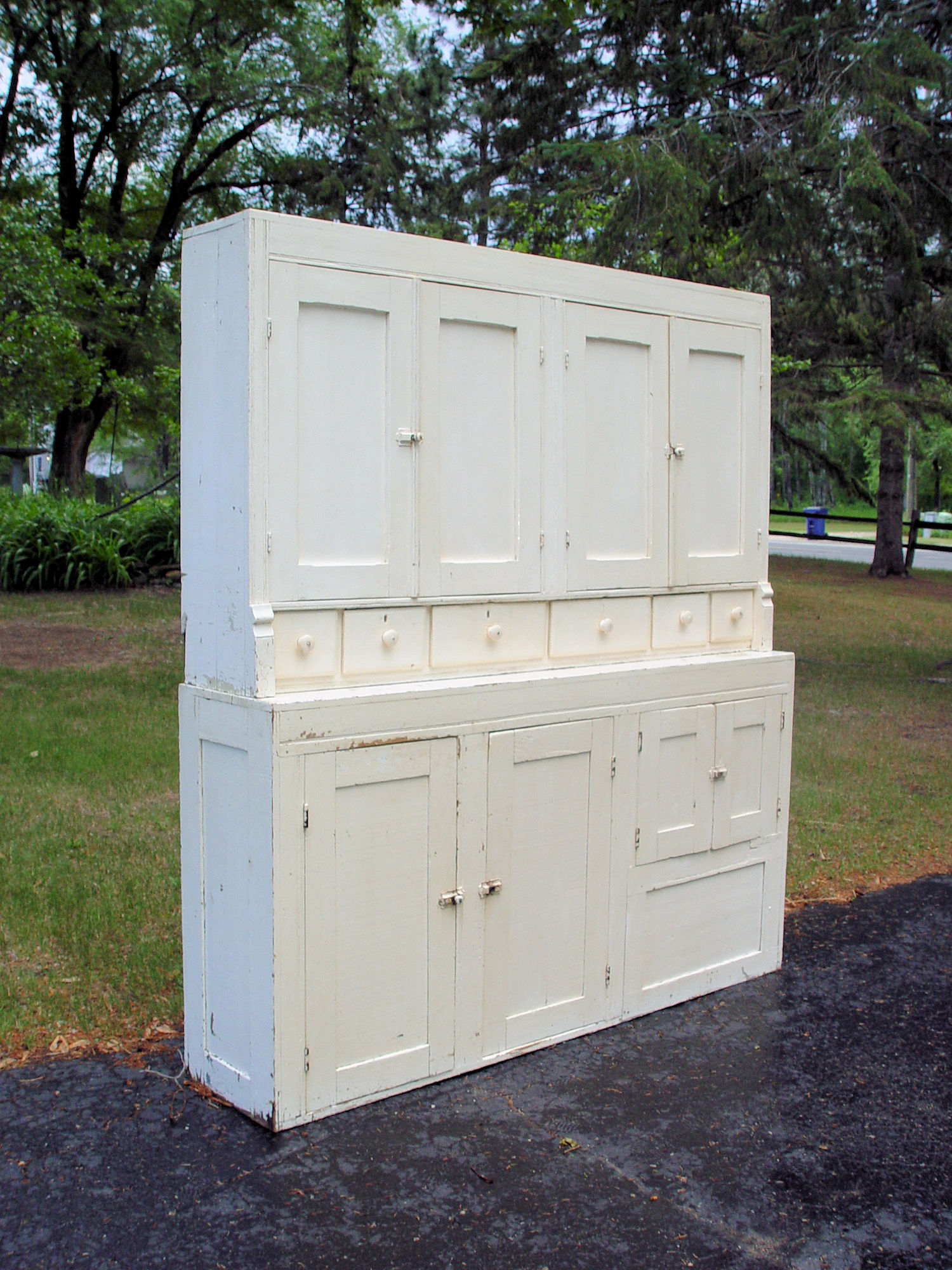 White Painted Country
Farmhouse Kitchen Pantry
Cupboard; Late 19th c. Early
20th c.