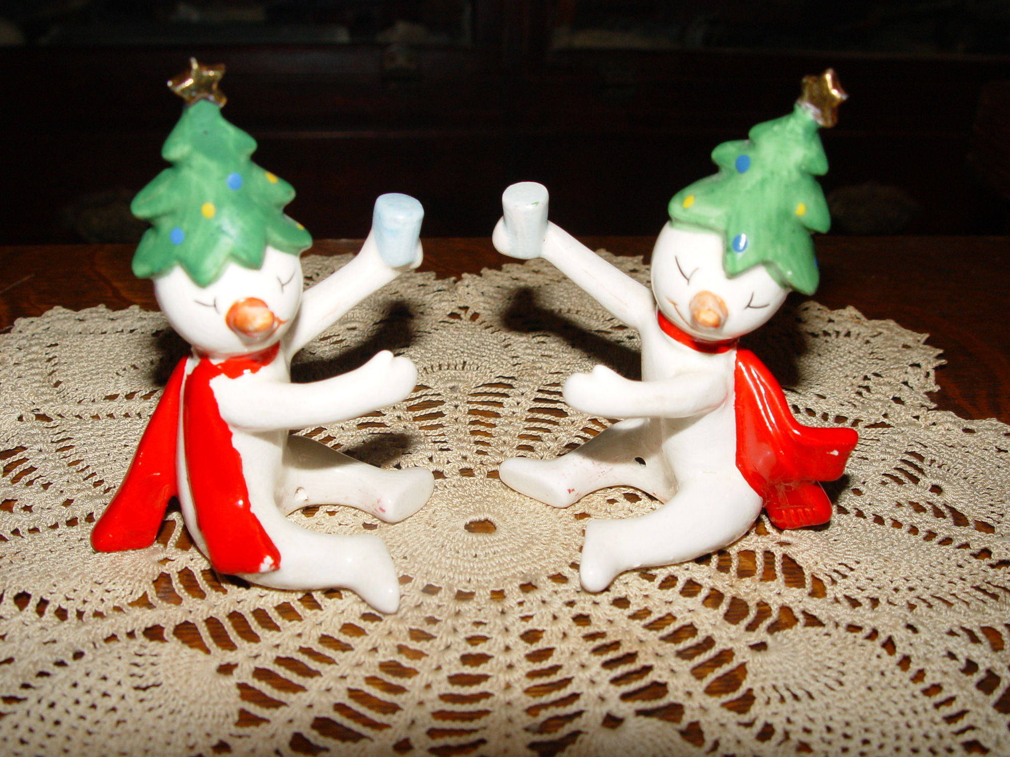 Handmade 1960s Christmas
Tree Skirt Santa Snowman &
More; Cream Wool 32"