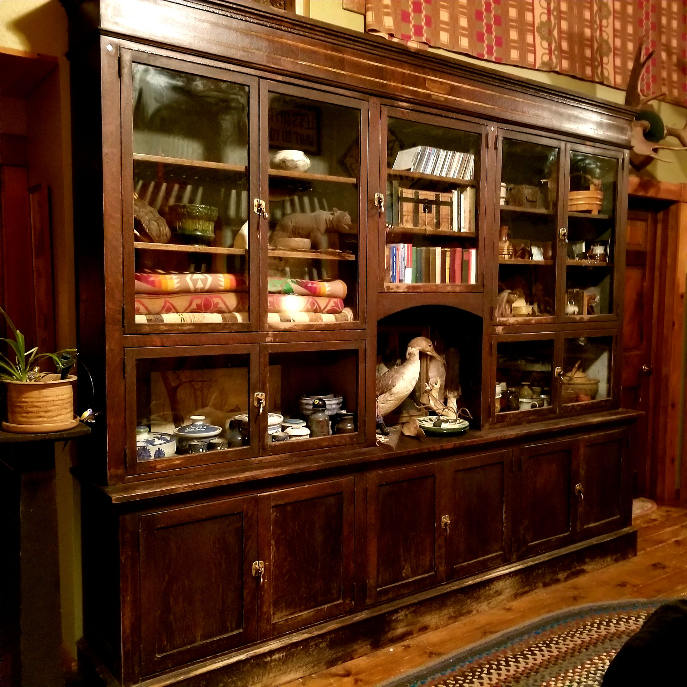 19th C, Koehler &
Hinrichs Large Store Cigar
Humidor Display Cabinet, Orig.
Finish