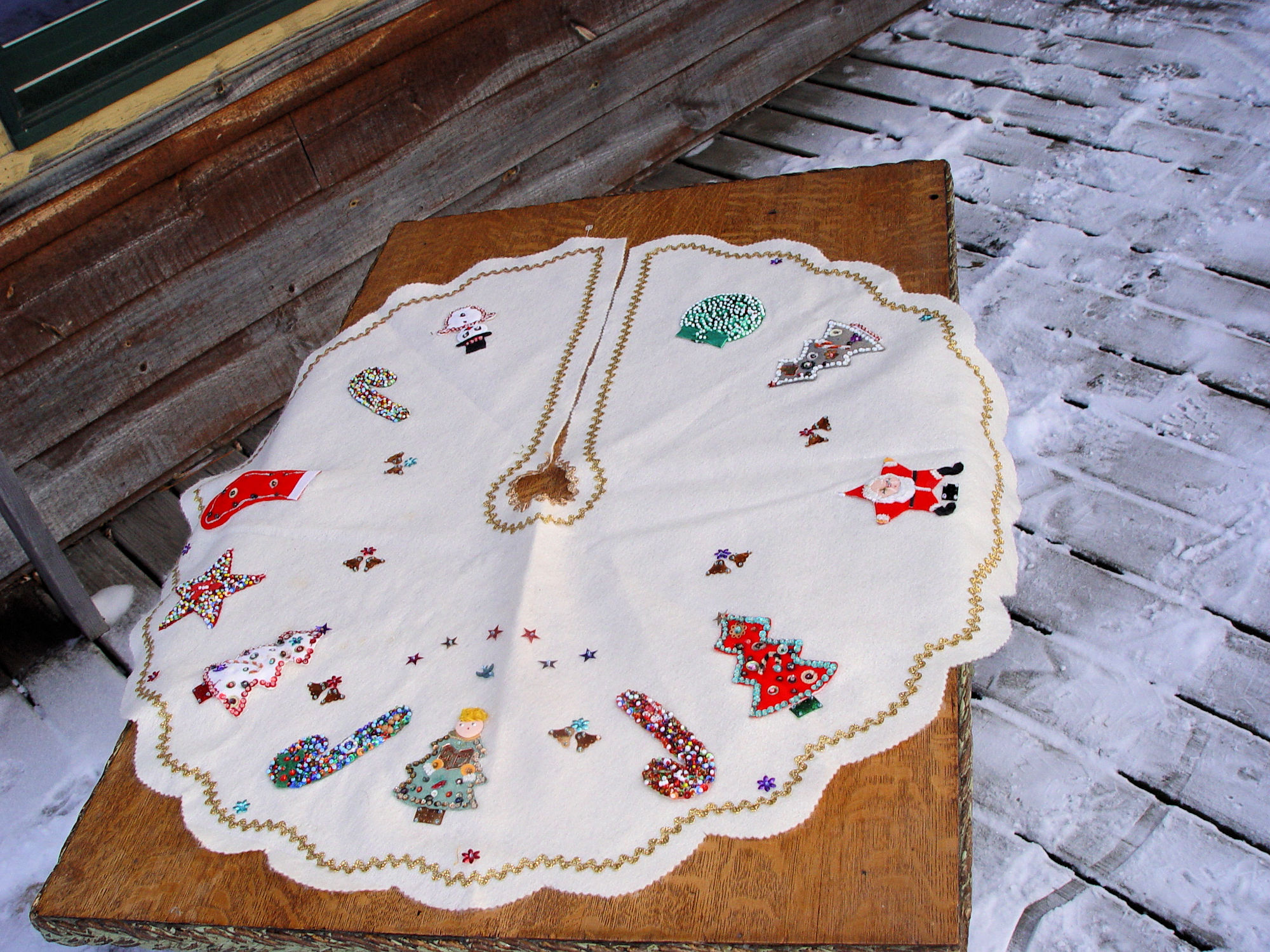 MCM 1960s Christmas Tree
Skirt Santa Snowman & More