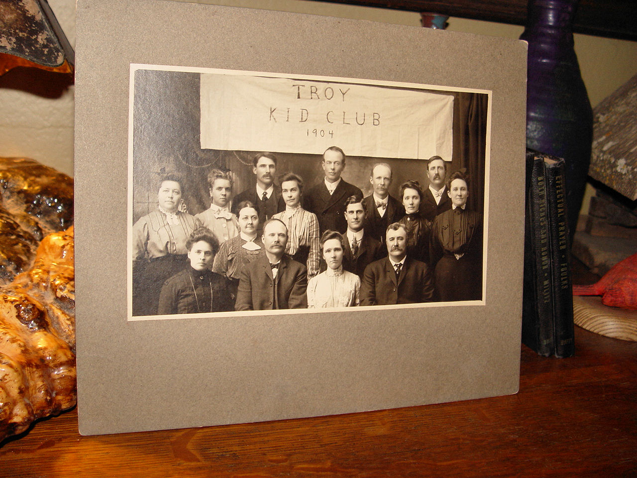 1904 Troy Kid Club Mich,
                                        MO, or NY - Lrg Cabinet
                                        photograph