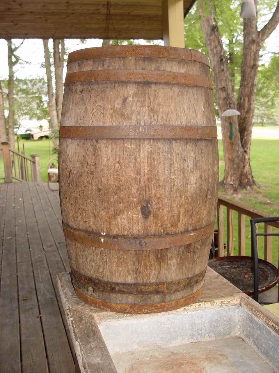 Oak
                        Antique Wooden Barrel Noyes Brothers &
                        Cutler, Minnesota Druggists