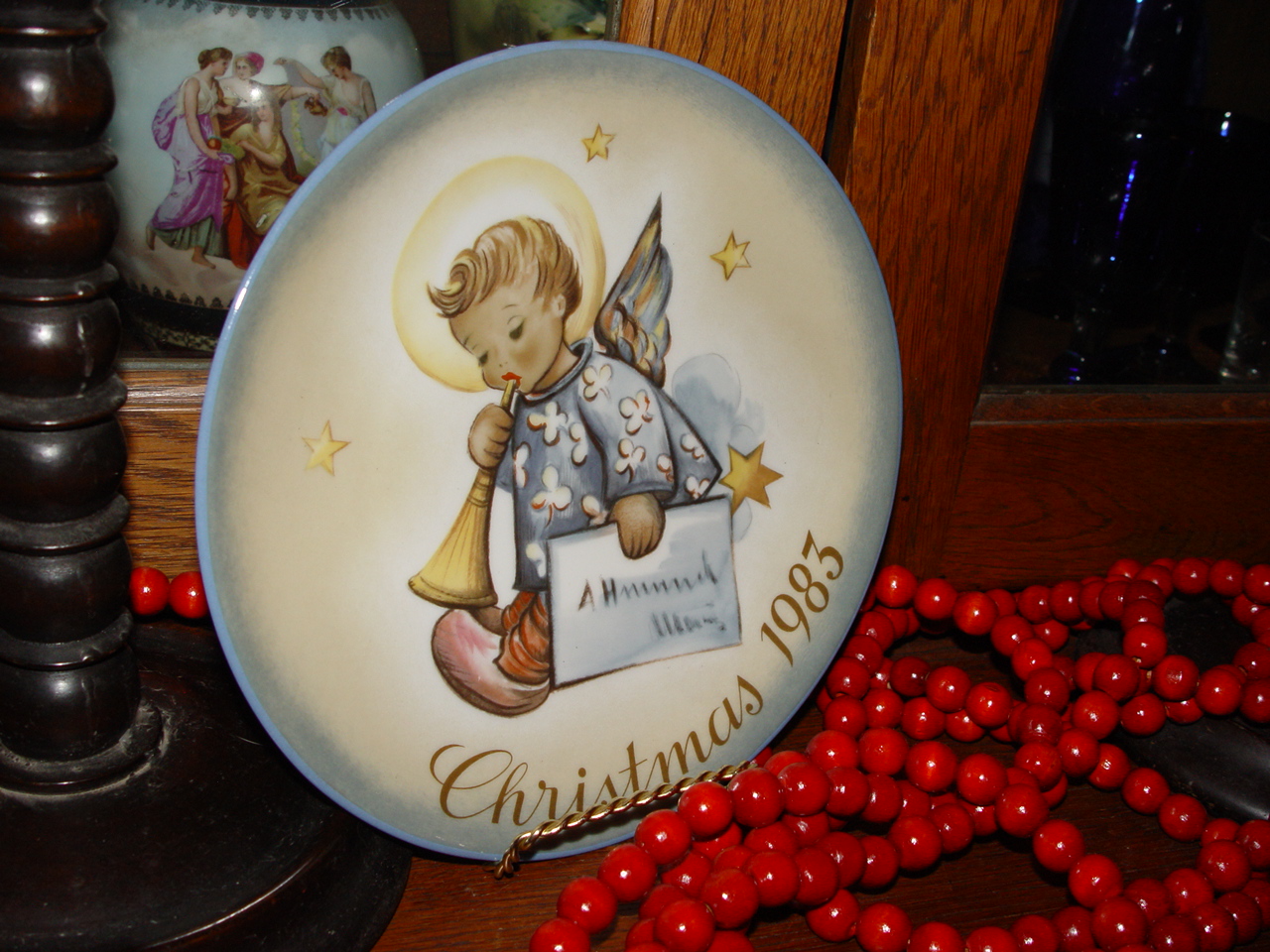 Schmidt
                                        1983 Hummel Christmas plate
                                        "Angelic Messenger"