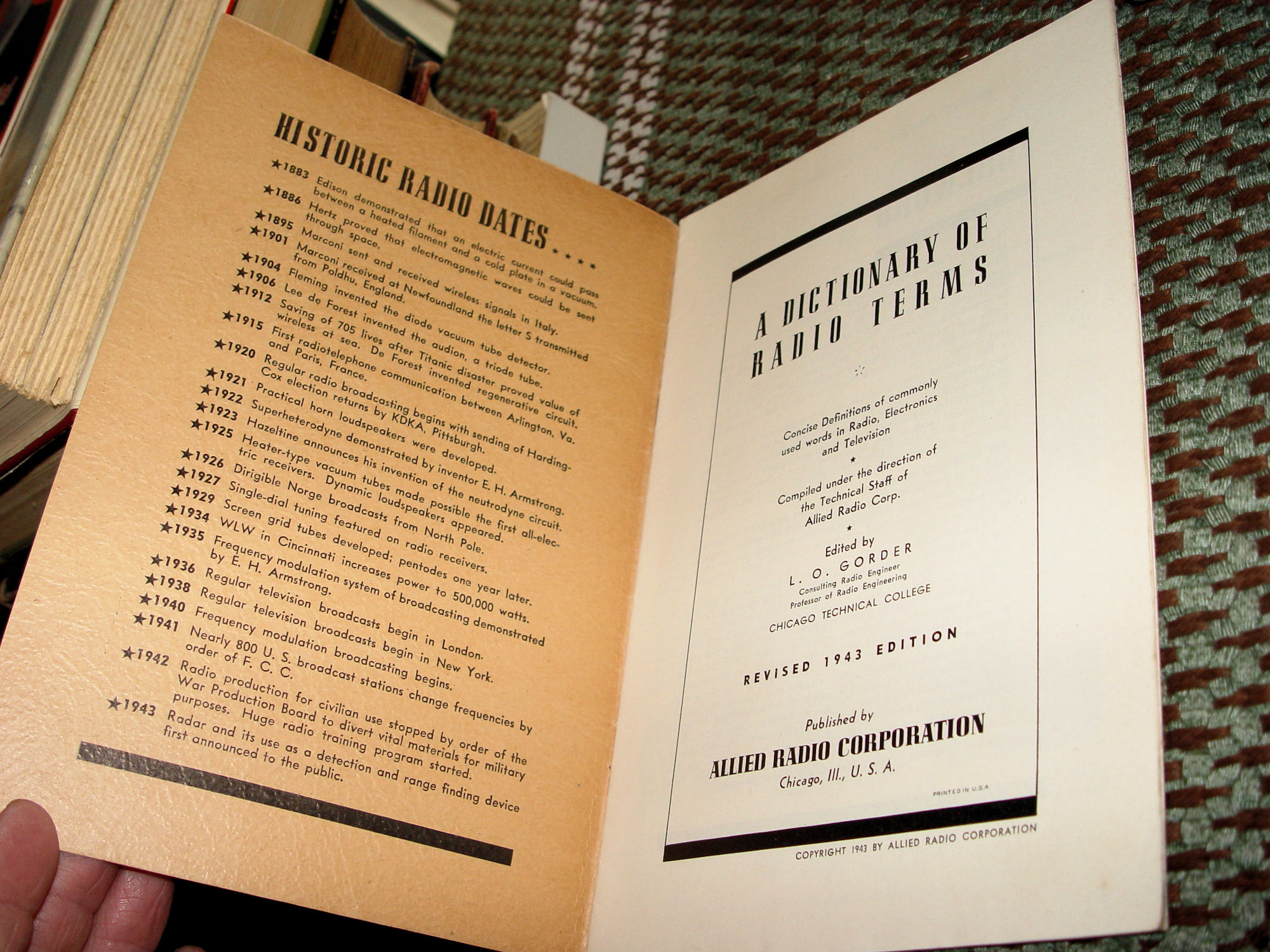 A Dictionary of Radio Terms 1943 - Graphic
                Electronics and Television Booklet