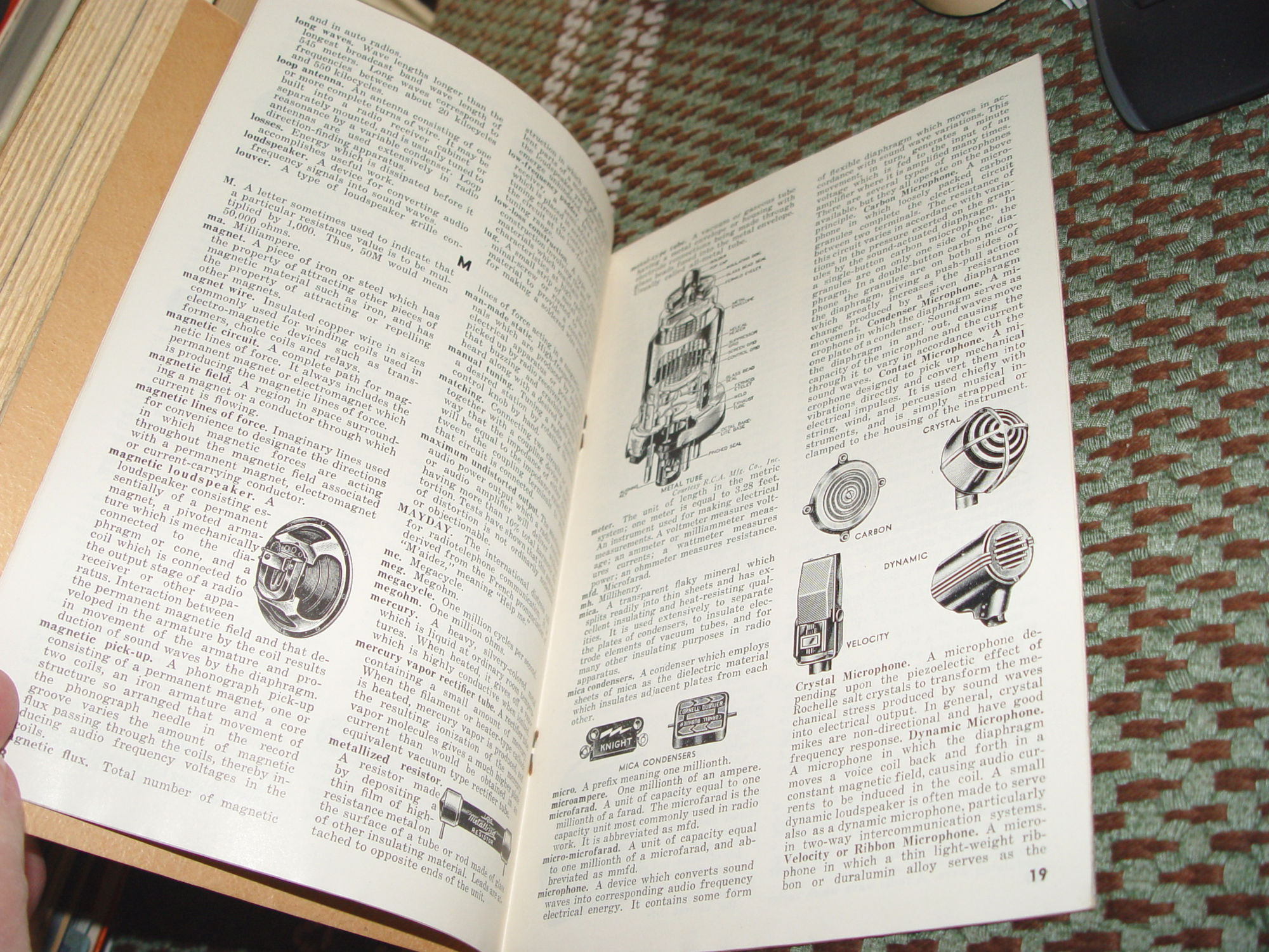 A Dictionary of Radio Terms 1943 - Graphic
                Electronics and Television Booklet