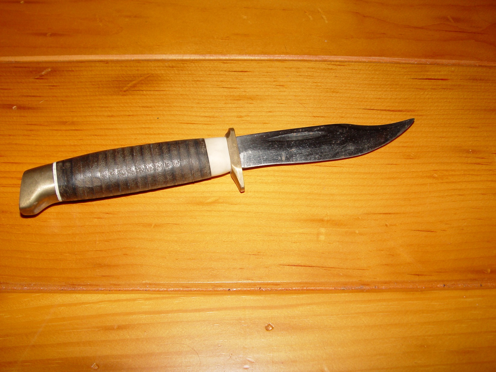 Vintage
                        Handmade Bowie Knife Bone & Wrapped Handle