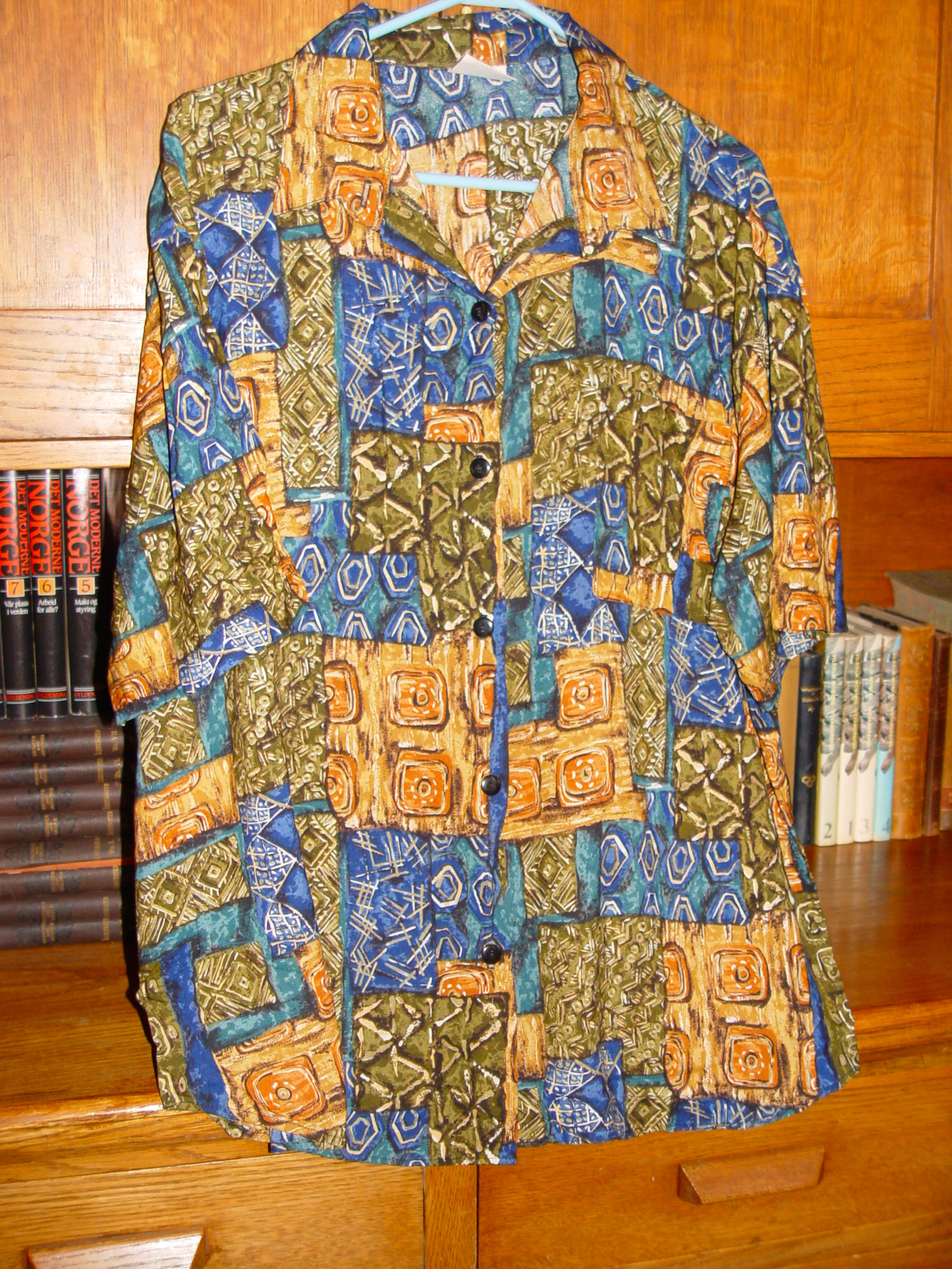 Casual Plus
                        Preferred Hawaiian Style Print Loose Short
                        Sleeve Shirt