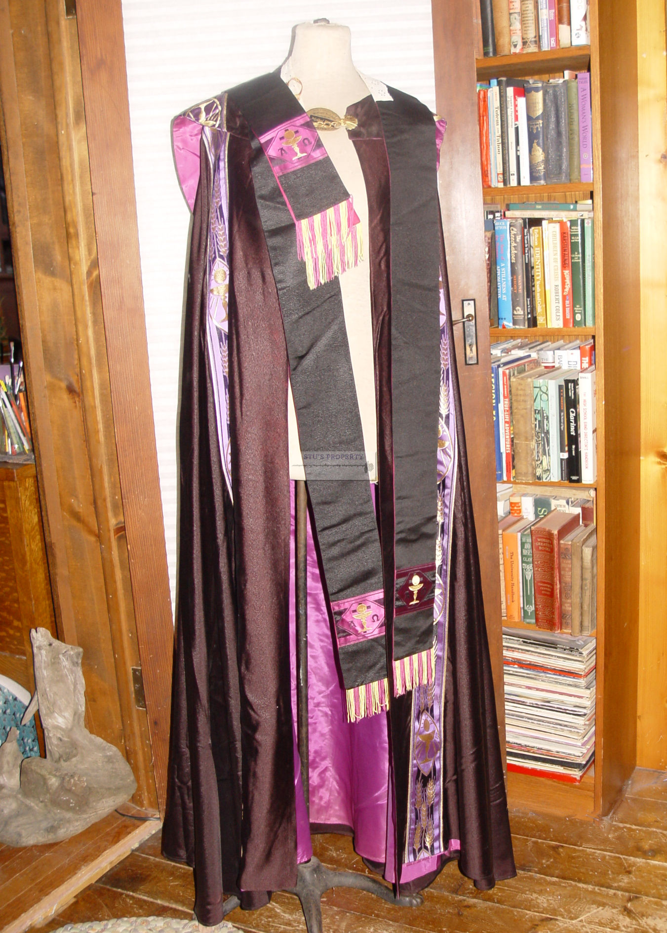 Roman
                        Gothic Liturgical Communion Cope & Stole
                        Set