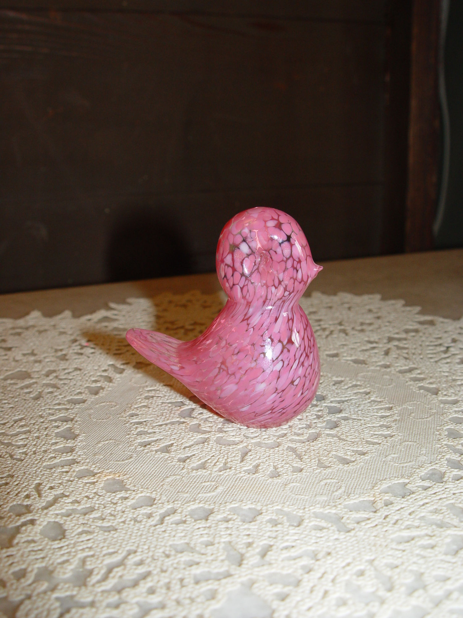 Vintage Pink Mottled Murano
                                        Art Glass Love Bird Paperweight