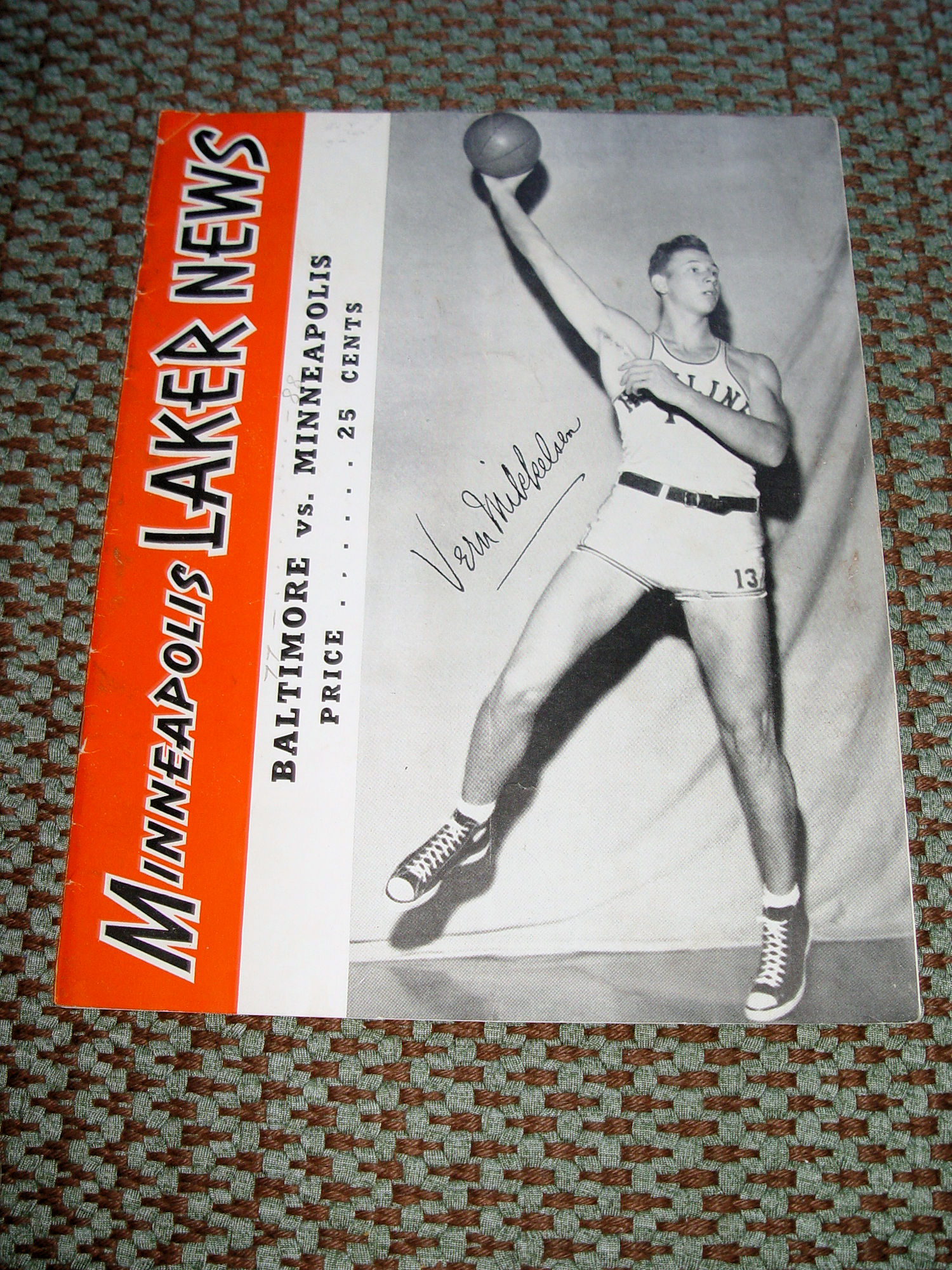 1950 LAKERS NEWS NBA Magazine - Baltimore Bullets
                vs. Minneapolis LAKERS