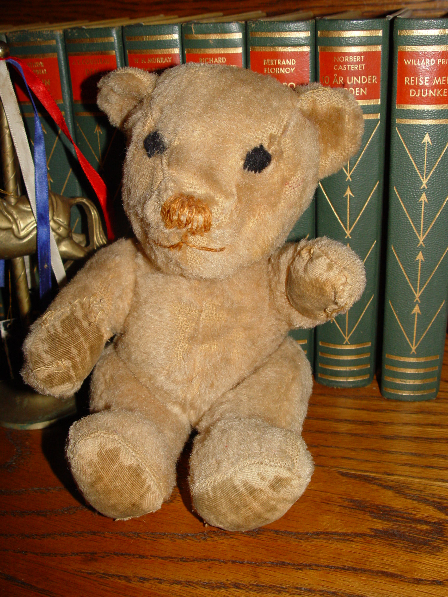 Antique
                                        Stuffed Jointed Teddy Bear,
                                        Stitched Eyes with voice box?
                                        inside
