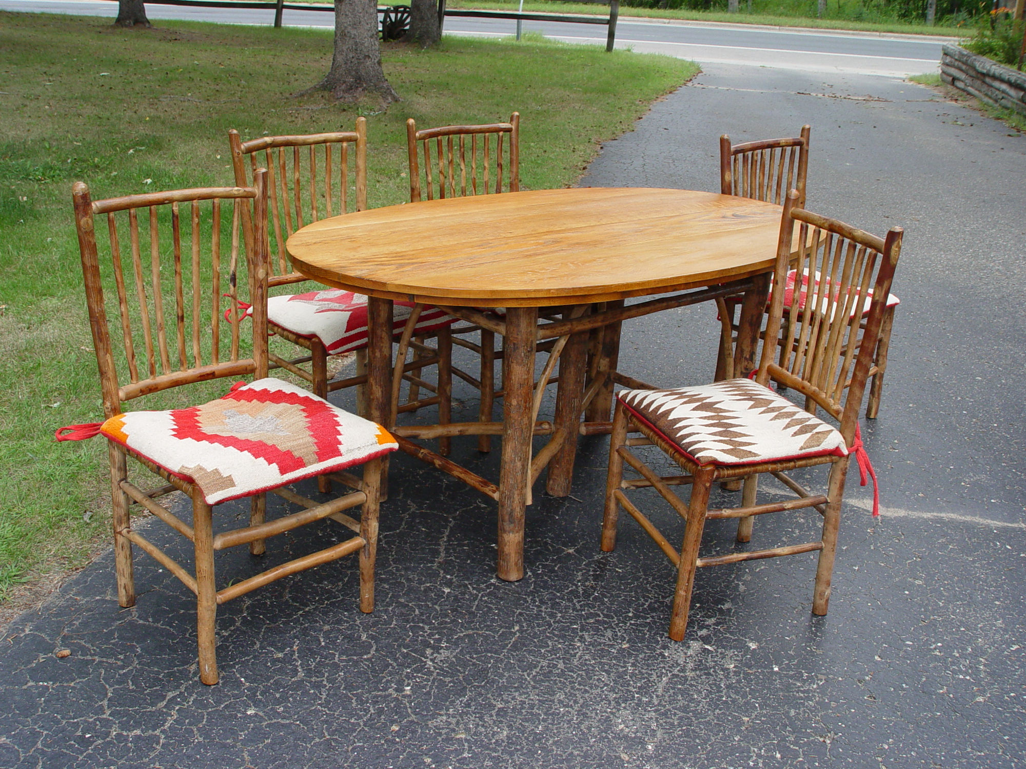 Martinsville Old Hickory Dining Set w/
                        Navajo Blanket Seat Covers