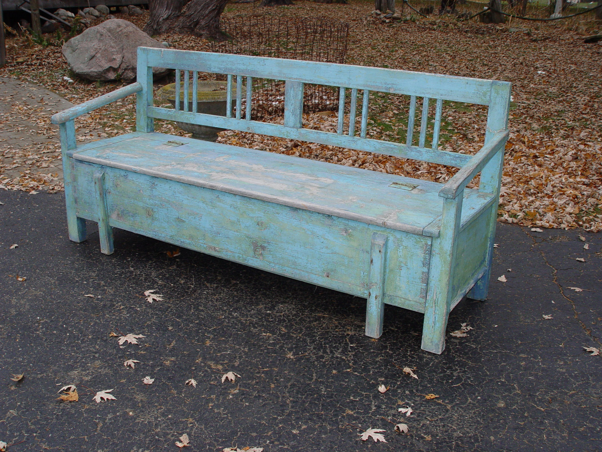 19th c.
                        Painted Gustavian Swedish Trundle Daybed