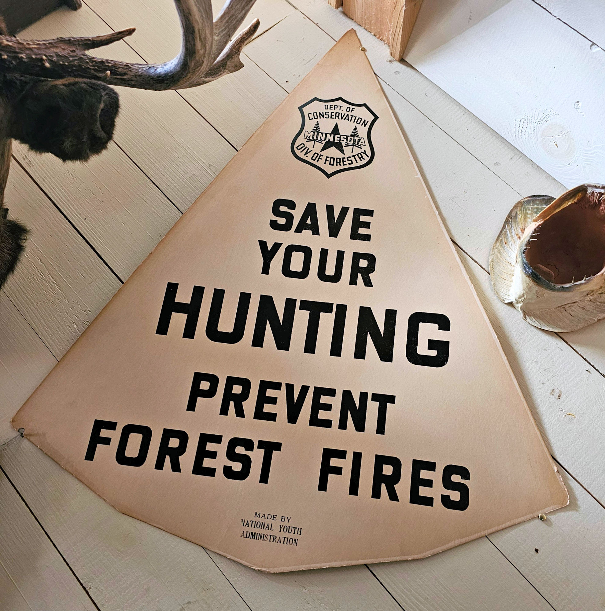 HTF NOS
                        Minnesota Forest Service Fire Warden, Smokey
                        Paper Vintage Sign