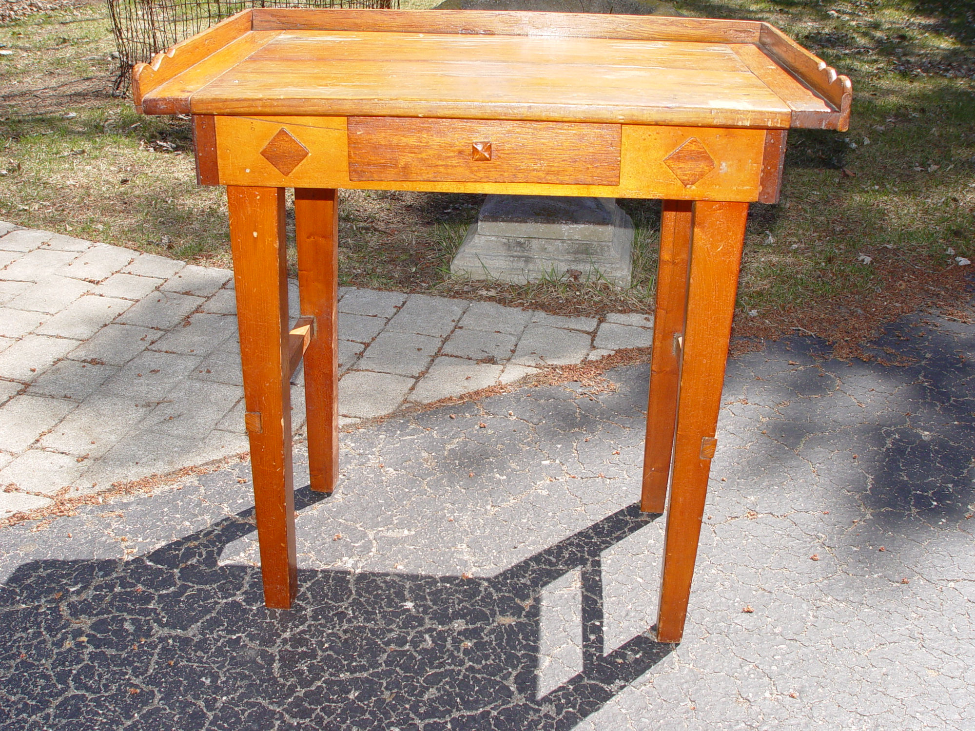 Adirondack Lodge, Cabin
                                        Primitive Side End Table