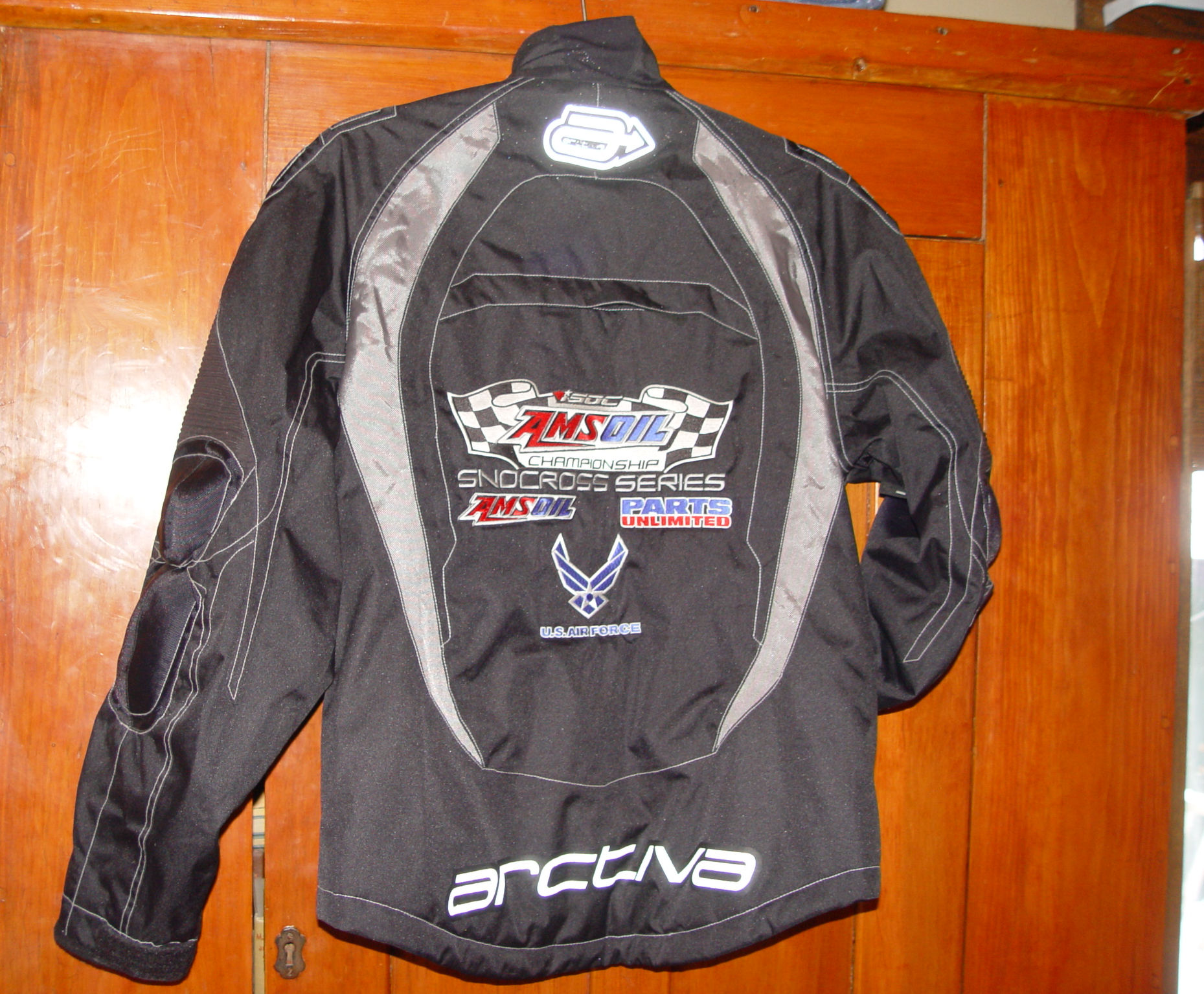 Vtg
                        Arctiva Snowmobile Racing Jacket - Scarce AMSOIL
                        Championship Snocross / US Air Force Series
                        (ISOC)