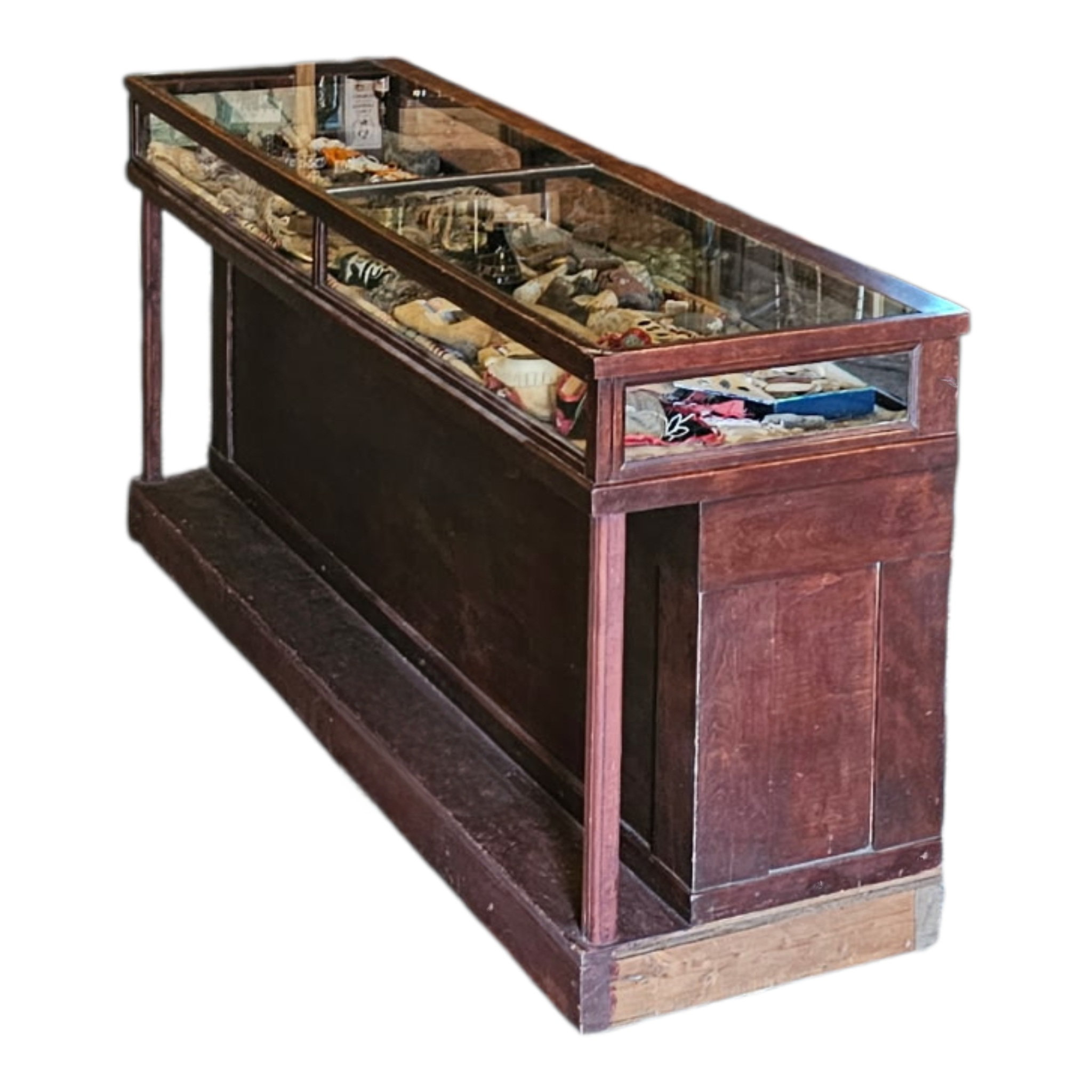 Antique Haberdashery Store Counter Display Case (c.
1890–1915)