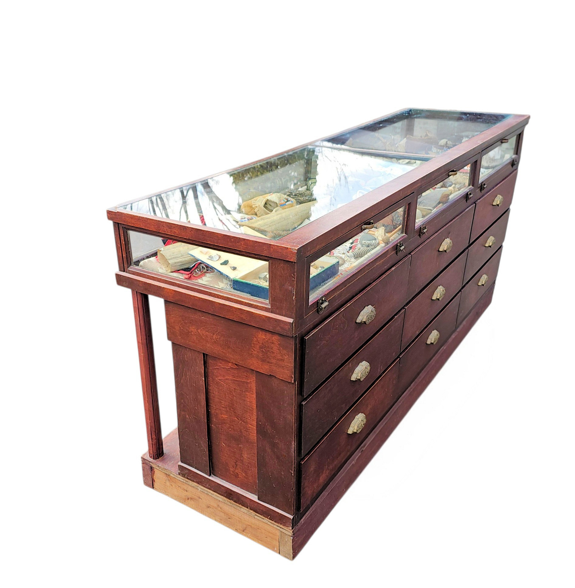 Antique Haberdashery Store Counter Display Case (c.
1890–1915)