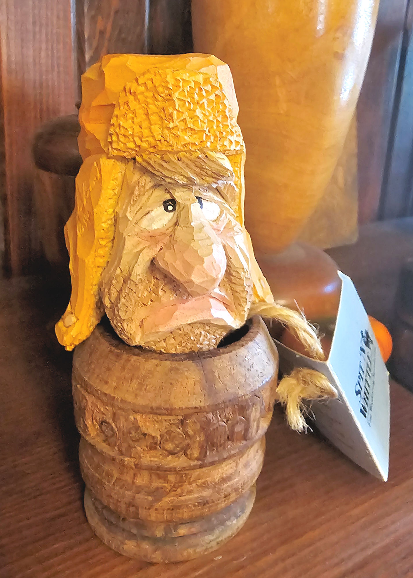 Spit ’N’ Whittle Hand‑Carved Wine Cork Wood Rustic
Barrel‑Head Character, Folk Art