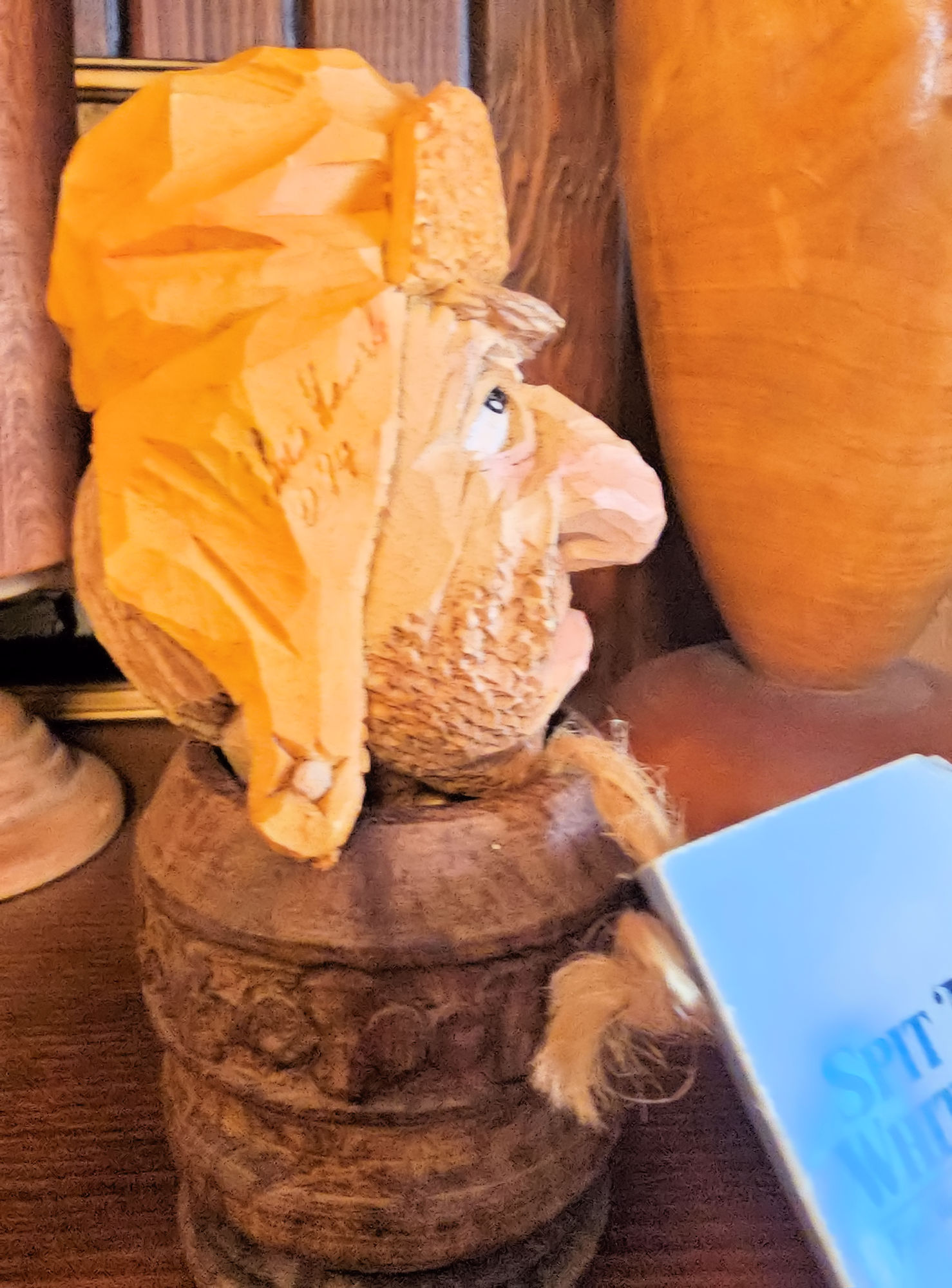 Spit ’N’ Whittle Hand‑Carved Wine Cork Wood Rustic
Barrel‑Head Character, Folk Art