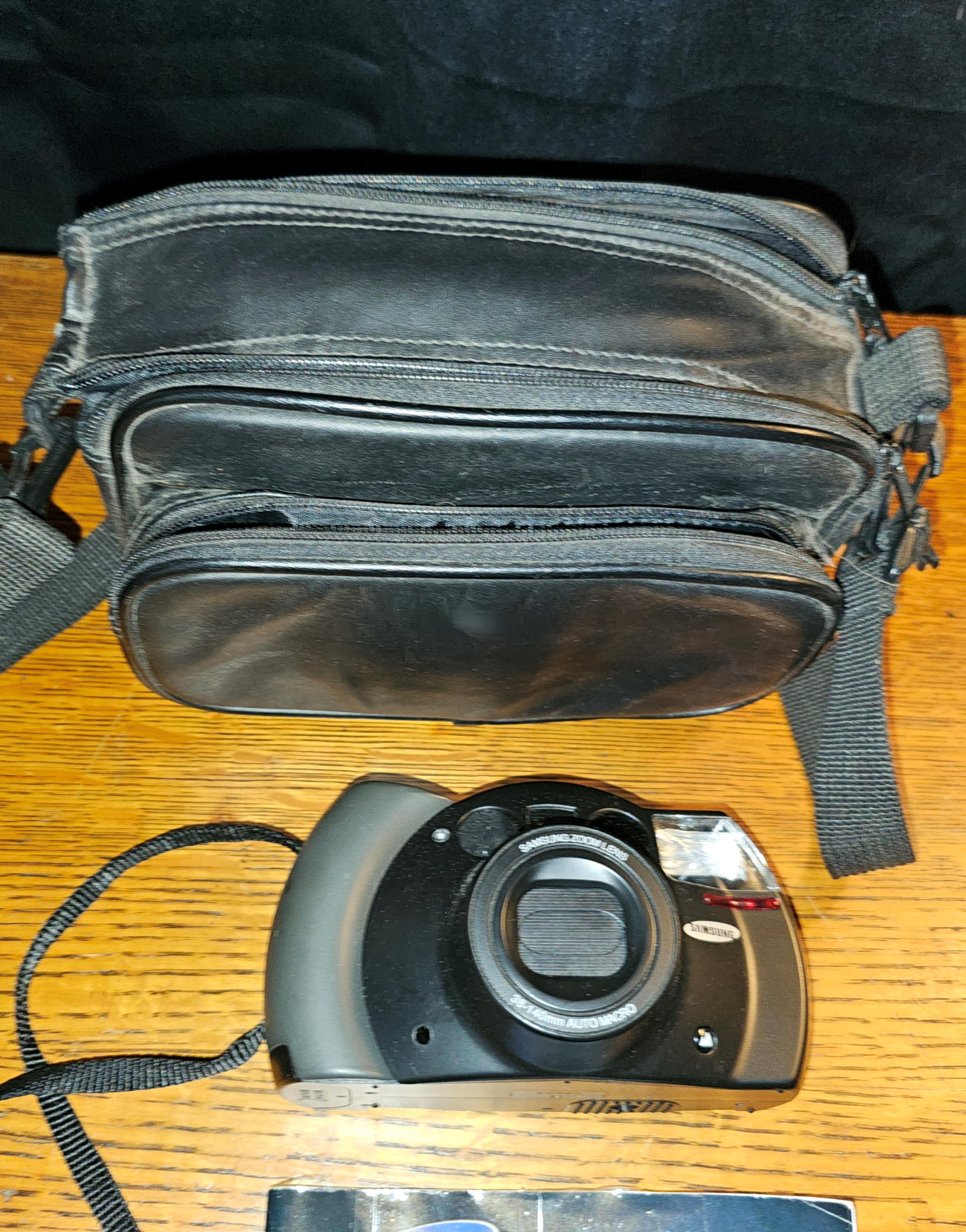 Vintage Samsung ECX 1 Quartz Date 35 mm Camera Set – Complete w/ Case & Manual