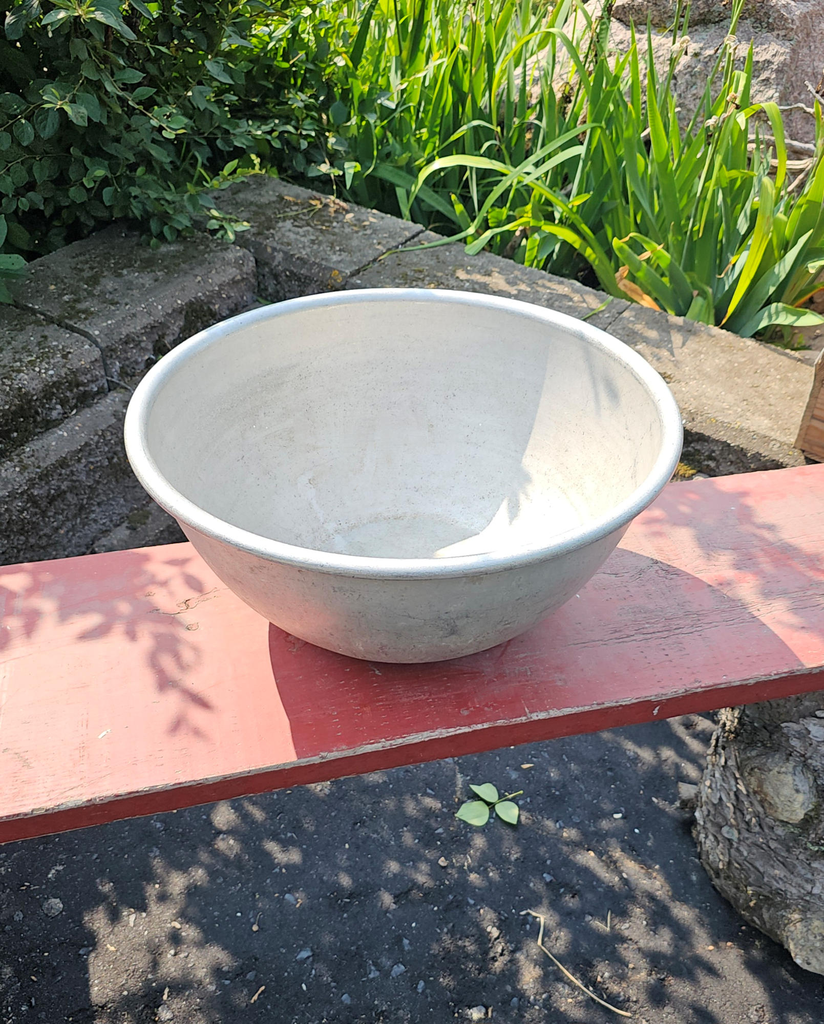 Early
                        17.5" Aluminum Mixing Bowl � Northern
                        Minnesota Logging Camp Find