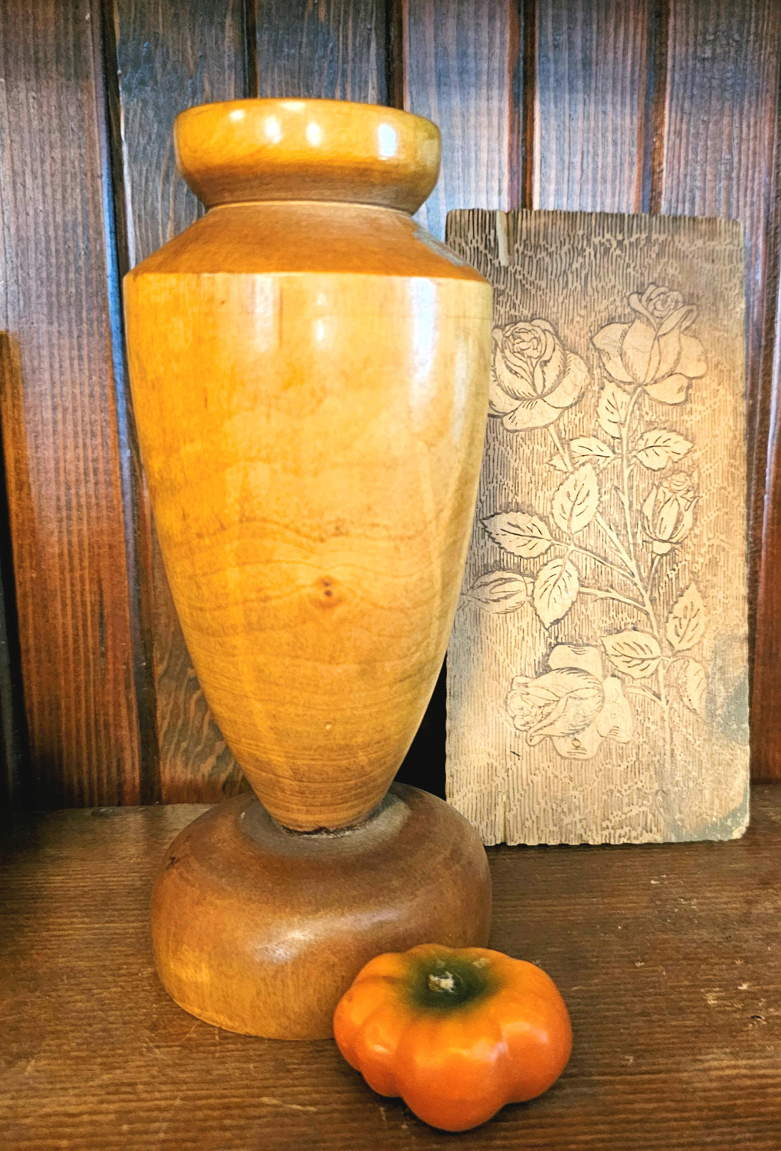 Hand‑Turned
Wooden Vase – Primitive Folk Art Form