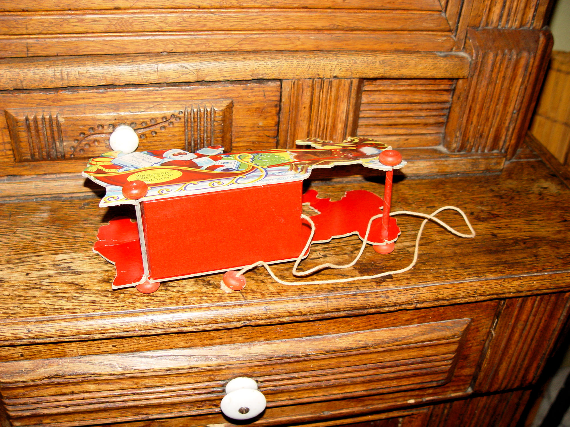 Fanny Farmer “Old Time Candies” Santa &
Reindeer sleigh and Orig. Box