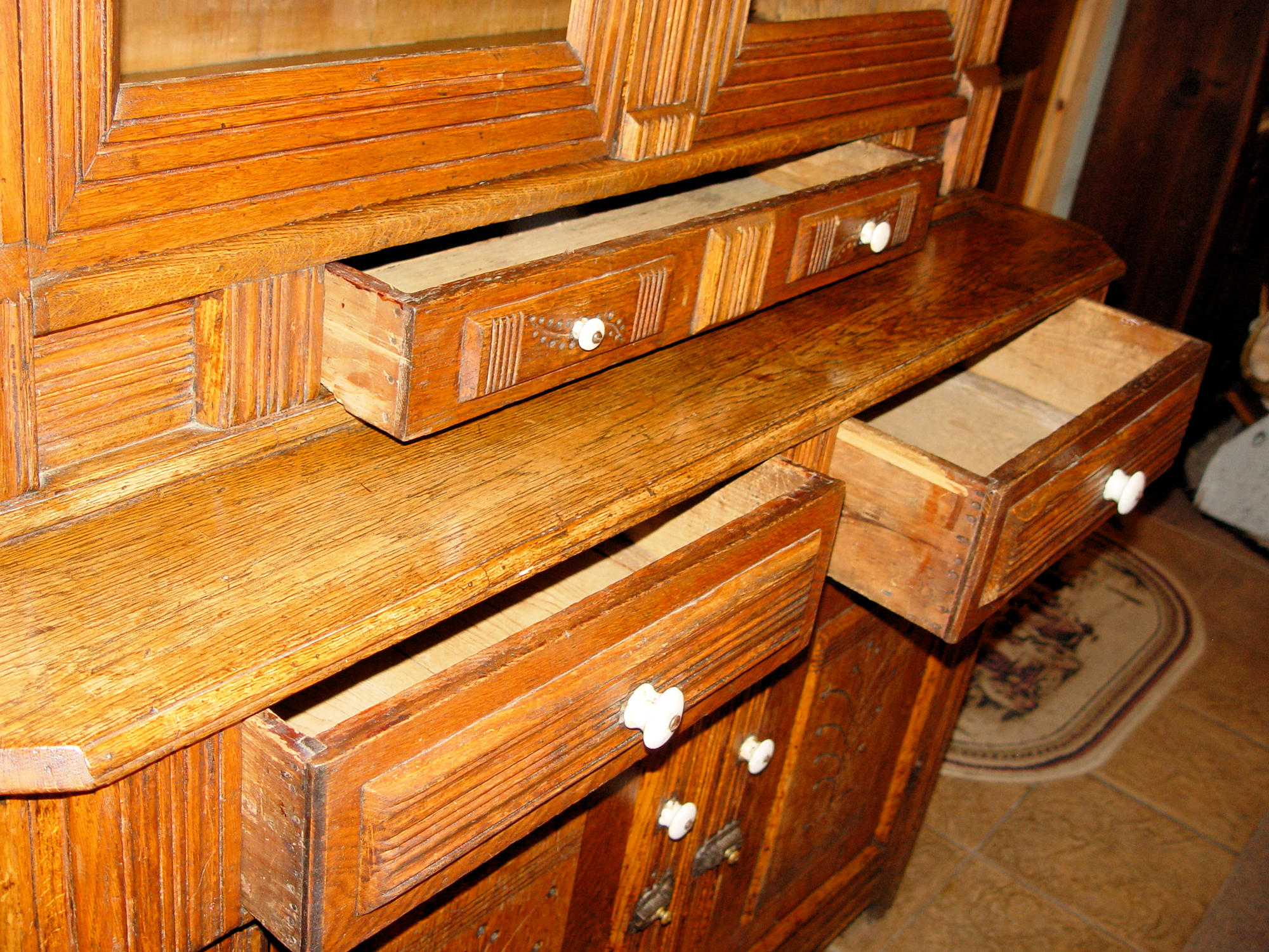 Hand‑Carved Settler’s Cabinet with Tree of Life
Motifs – Bemidji, Minnesota Provenance