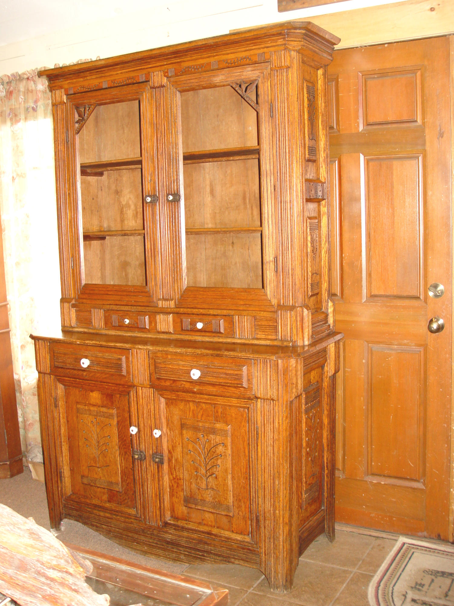 Hand‑Carved Settler’s Cabinet with Tree of Life
Motifs – Bemidji, Minnesota Provenance