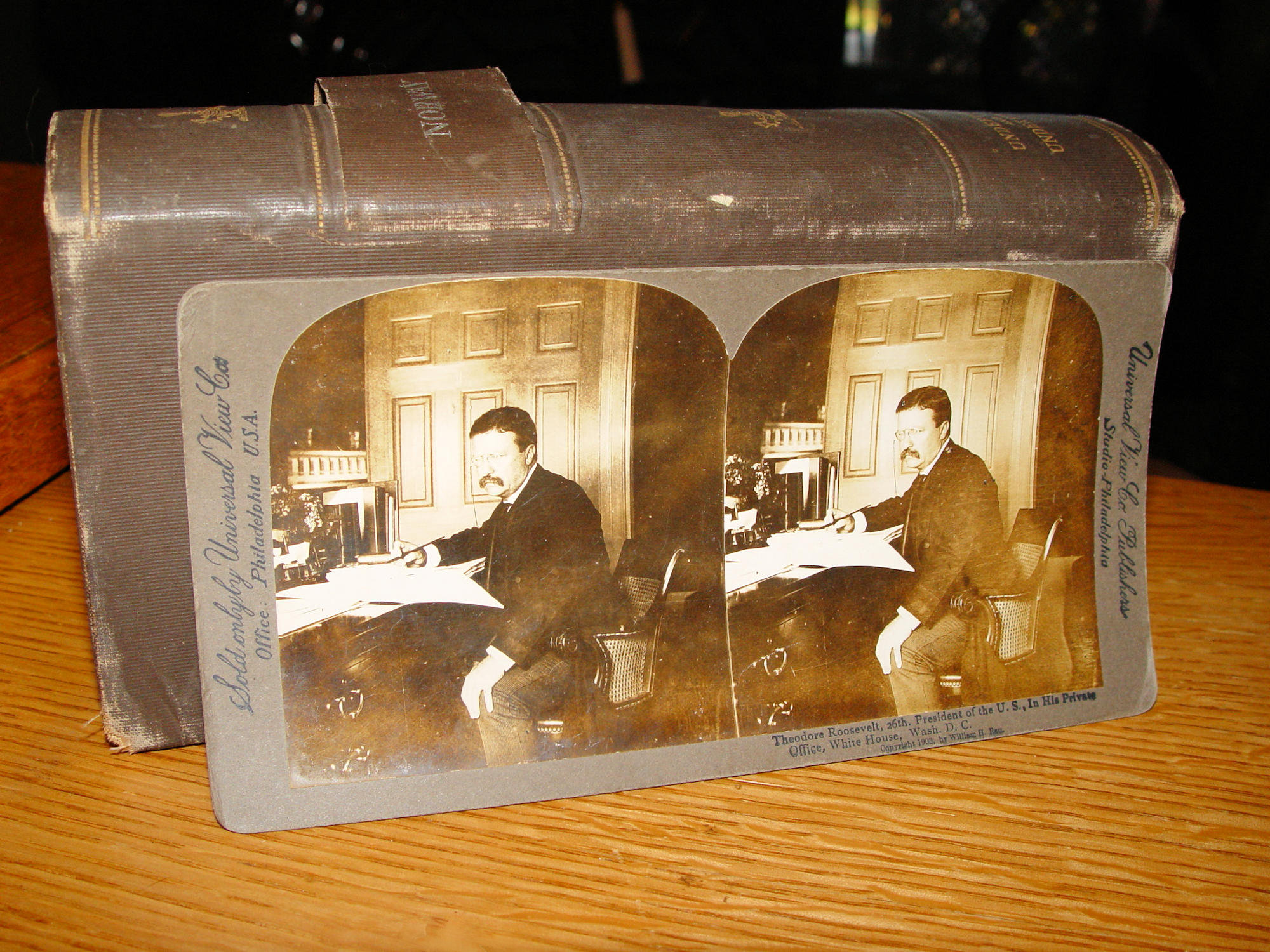 Antique
                        Theodore Roosevelt Stereoscope Card 1903 White
                        House Private Office Photo