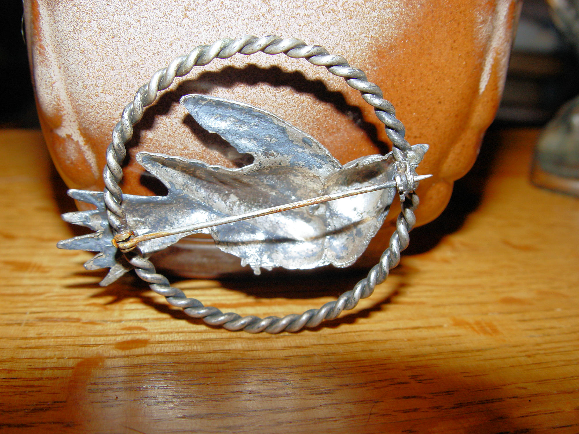 Vintage Songbird Brooch Silver-Toned Metal Bird Pin
in Twisted Hoop Frame