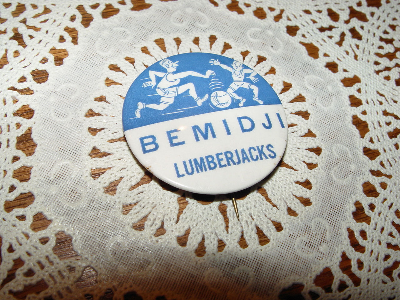 Vintage
                                                Bemidji MN Lumberjacks
                                                Basketball Pinback
                                                Button ~ 1940's