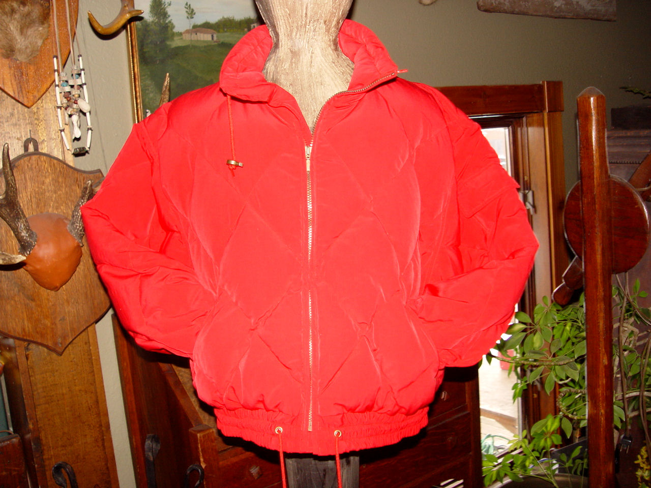 Women's
                        Eddie Bauer Vintage Red Goose Down Puffer
                        Jacket
