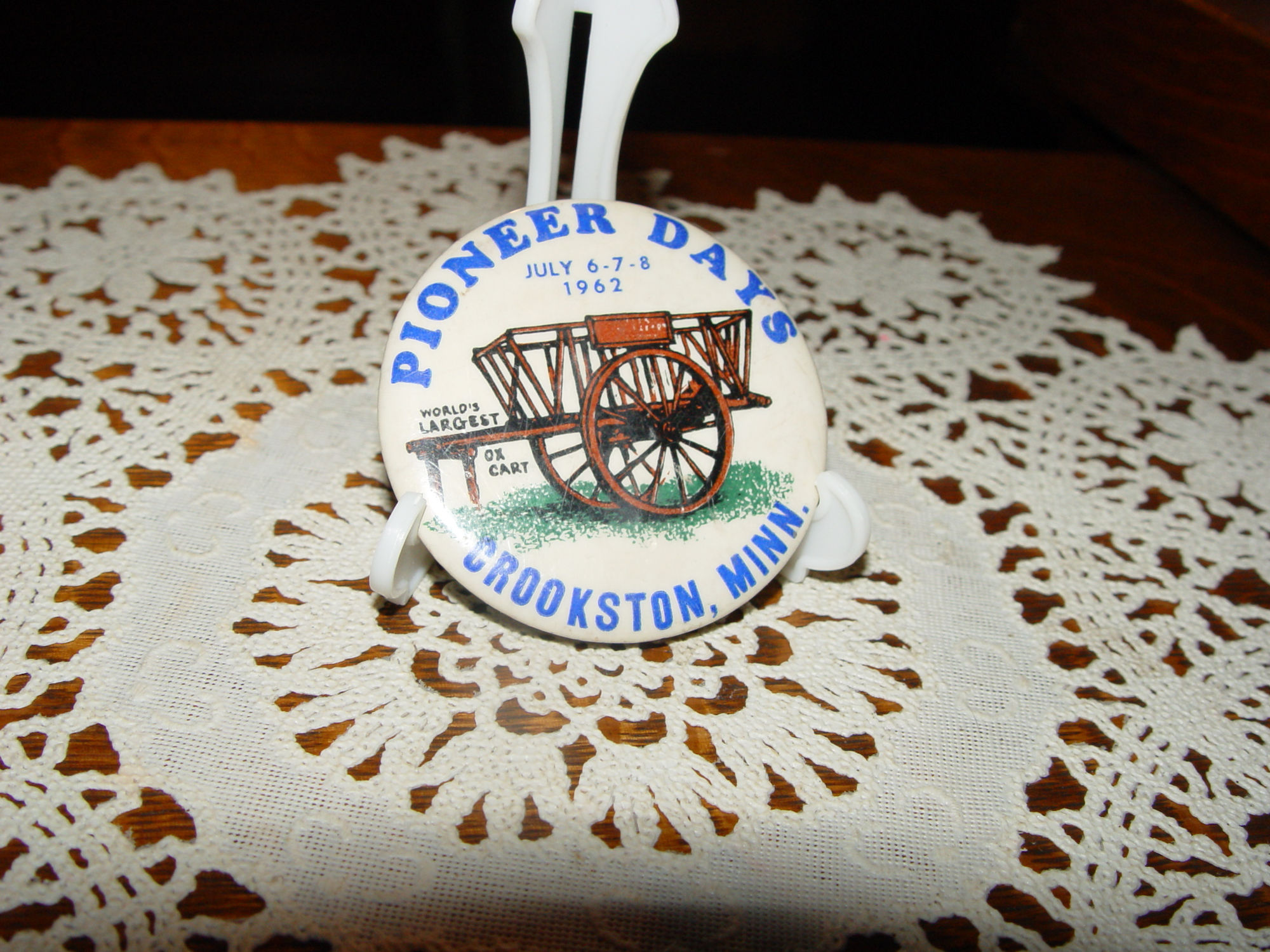 1962 Crookston Minnesota Pioneer Days Pinback
                Button